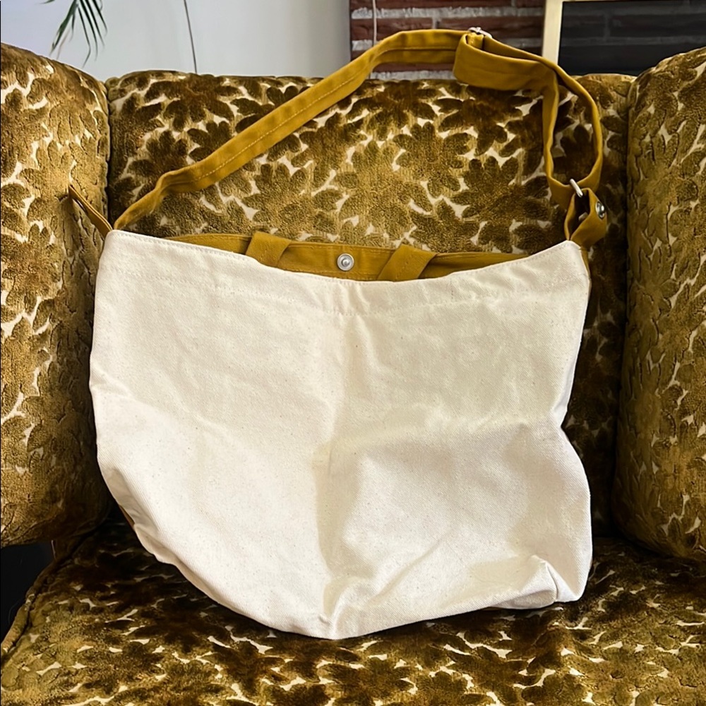 BAGGU Two-Tone Horizontal Duck Bag Earth Day 2021